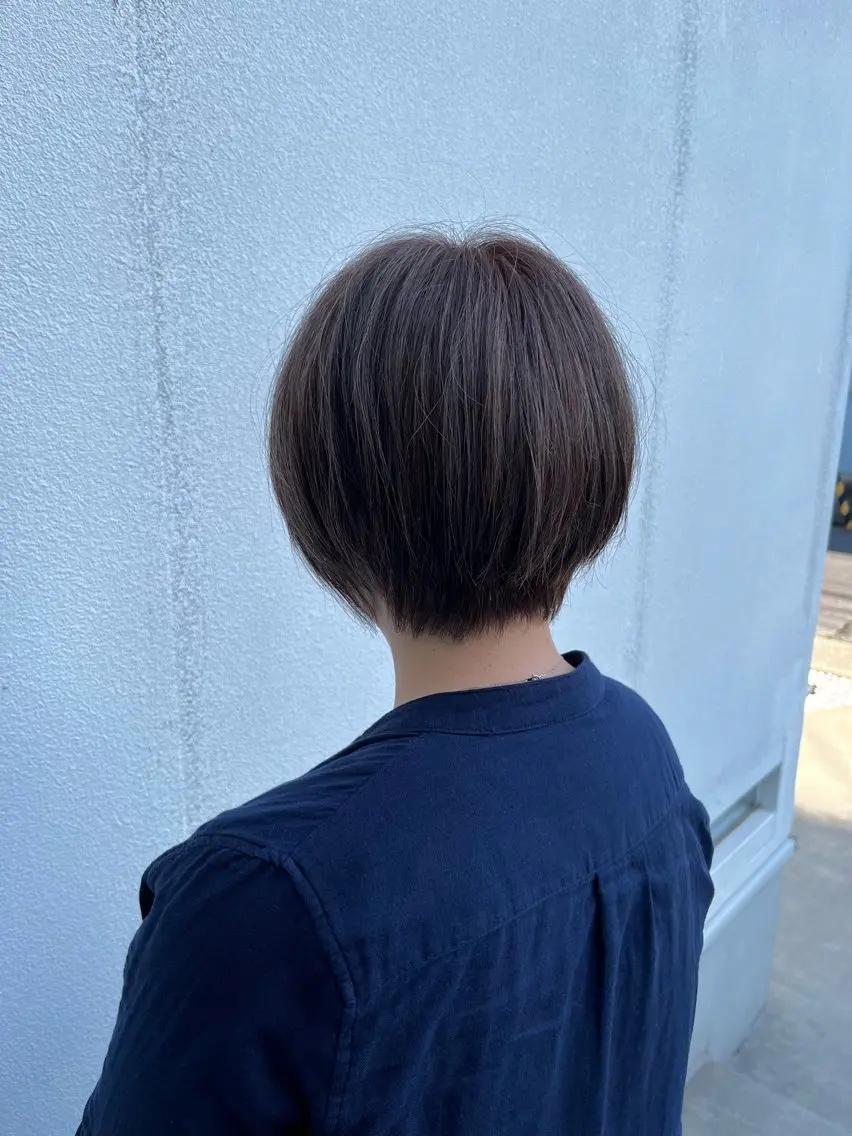 ショート カラー 松岡 アユミ  berryのマツエク・マツパデザイン
