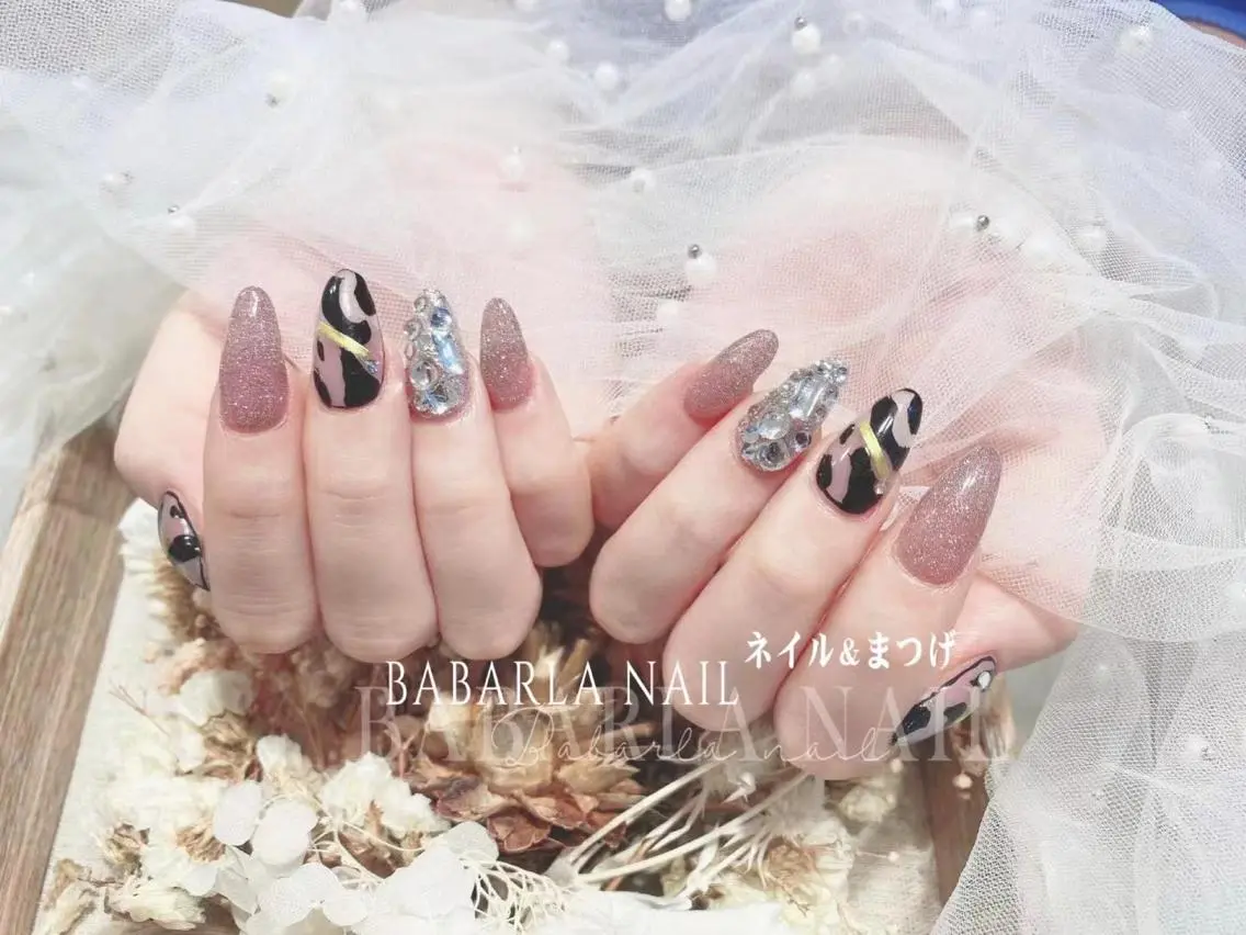 ネイル アニマル柄 ゴージャス キラキラネイル ラメ(グリッター) ピンク Babarla Nailのネイルデザイン