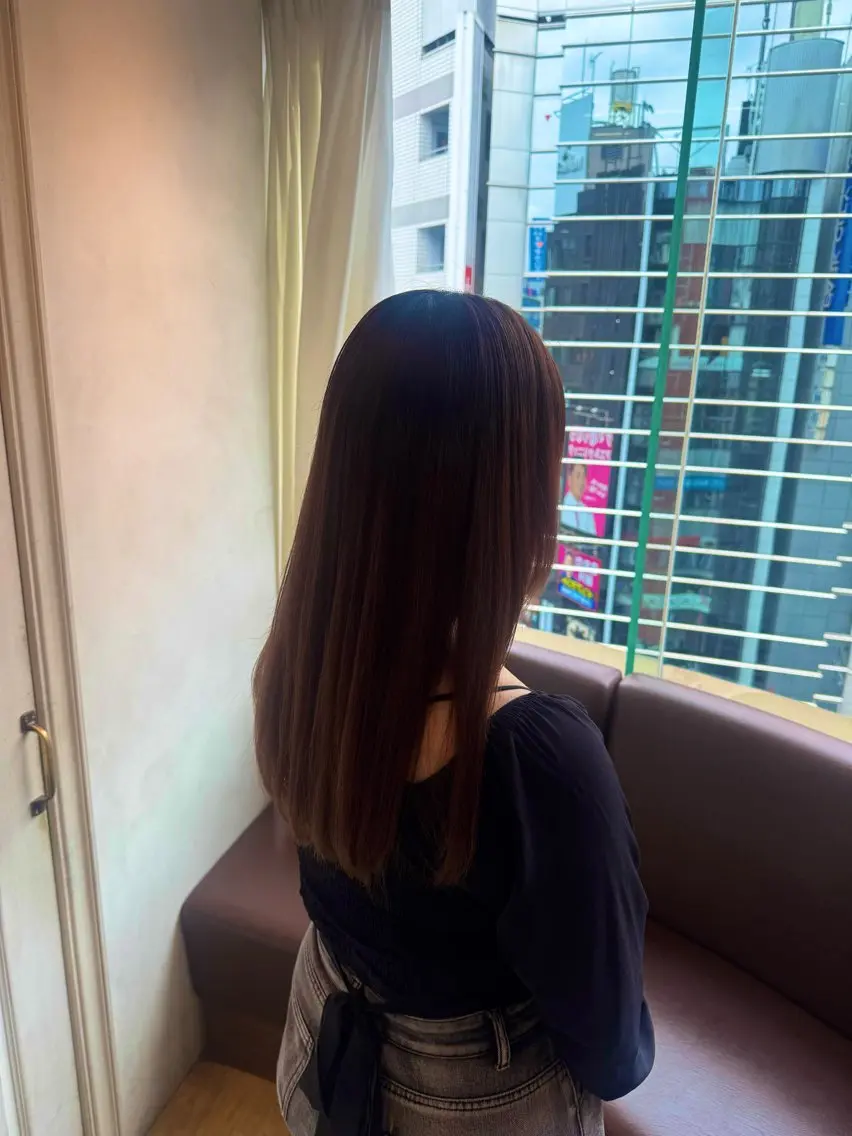 ロング カット 縮毛矯正 透明感カラー💜 モテ髪 空陽💙のヘアスタイル