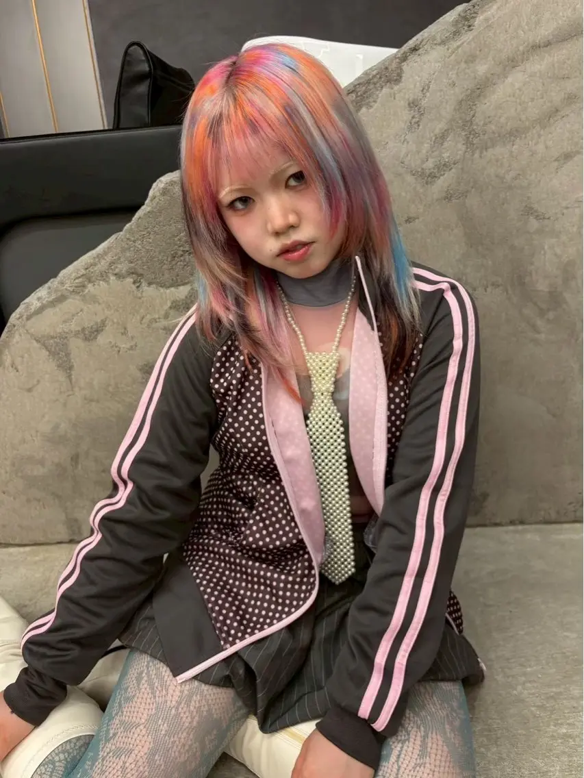 カラー め るのヘアスタイル