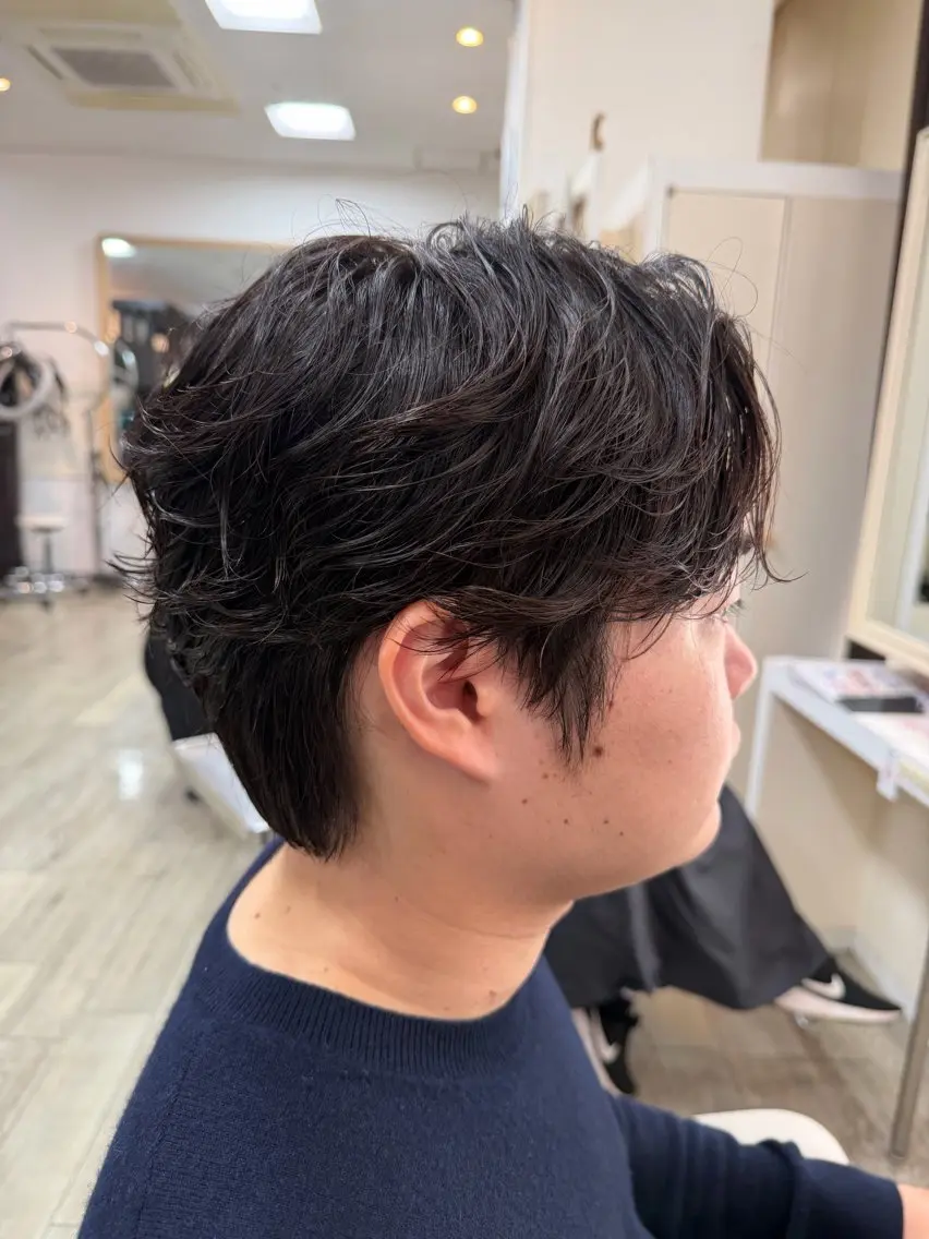 パーマ メンズ センターパート マッシュ メンズパーマ 波巻きパーマ メンズウルフカット 田村 猛のヘアスタイル
