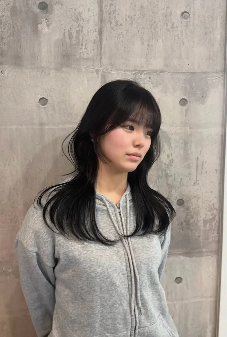 ロング カット トリートメント レイヤー・ブリーチ kiyotoshiのヘアスタイル
