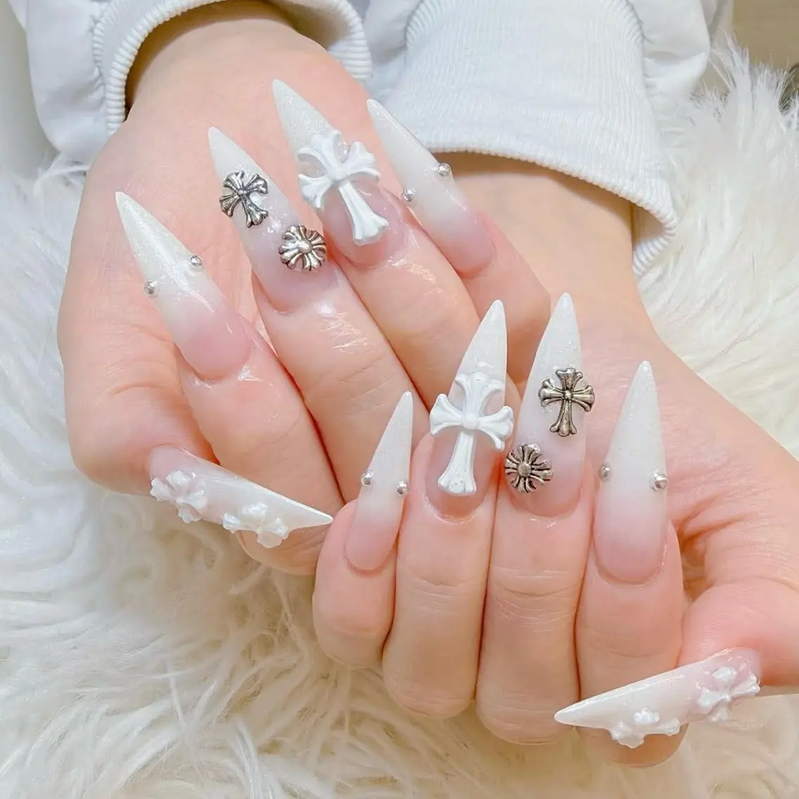 ネイル ハンドネイル Anh ゴテゴテネイルのネイルデザイン