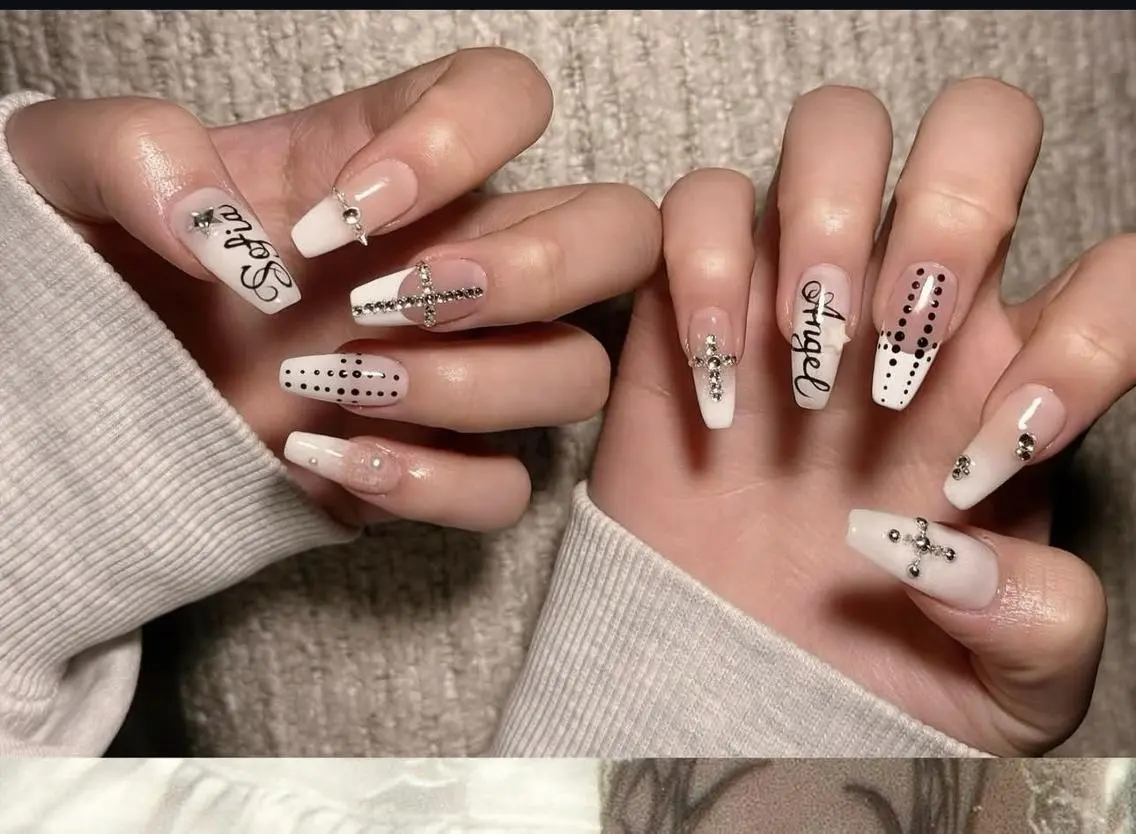 ネイル オーロラネイル チークネイル フットネイル ジェルネイル 韓国ネイル ハンドネイル H.baby Nail Salonのネイルデザイン