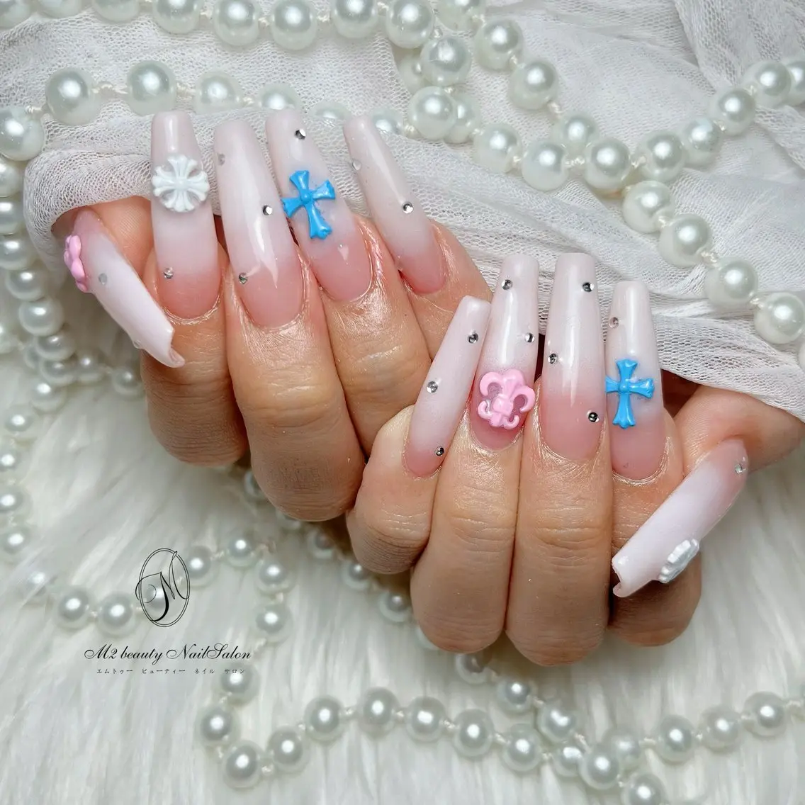ネイル ハンドネイル M2 BEAUTY Marieのネイルデザイン