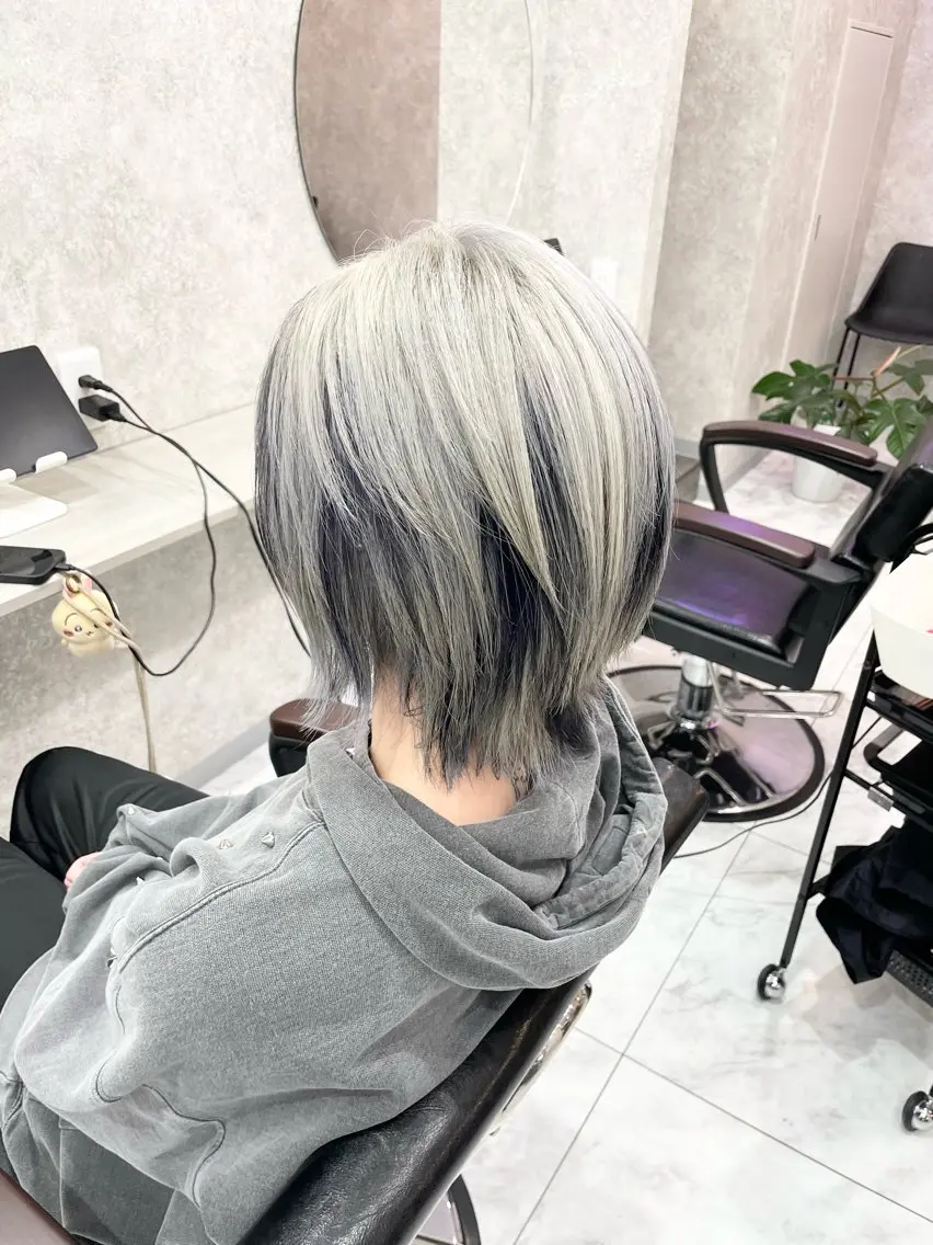 ショート 🦋ハイトーン🦋 石山 希理🦋のヘアスタイル