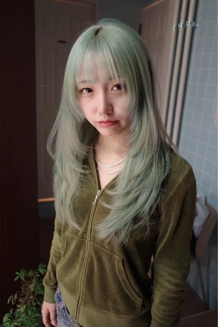 ロング カラー 顔まわりレイヤー レイヤーカット ウルフカット カット ヘアカラー トリートメント ウルフ/レイヤー/ 渋谷🔮Yudaiのヘアスタイル