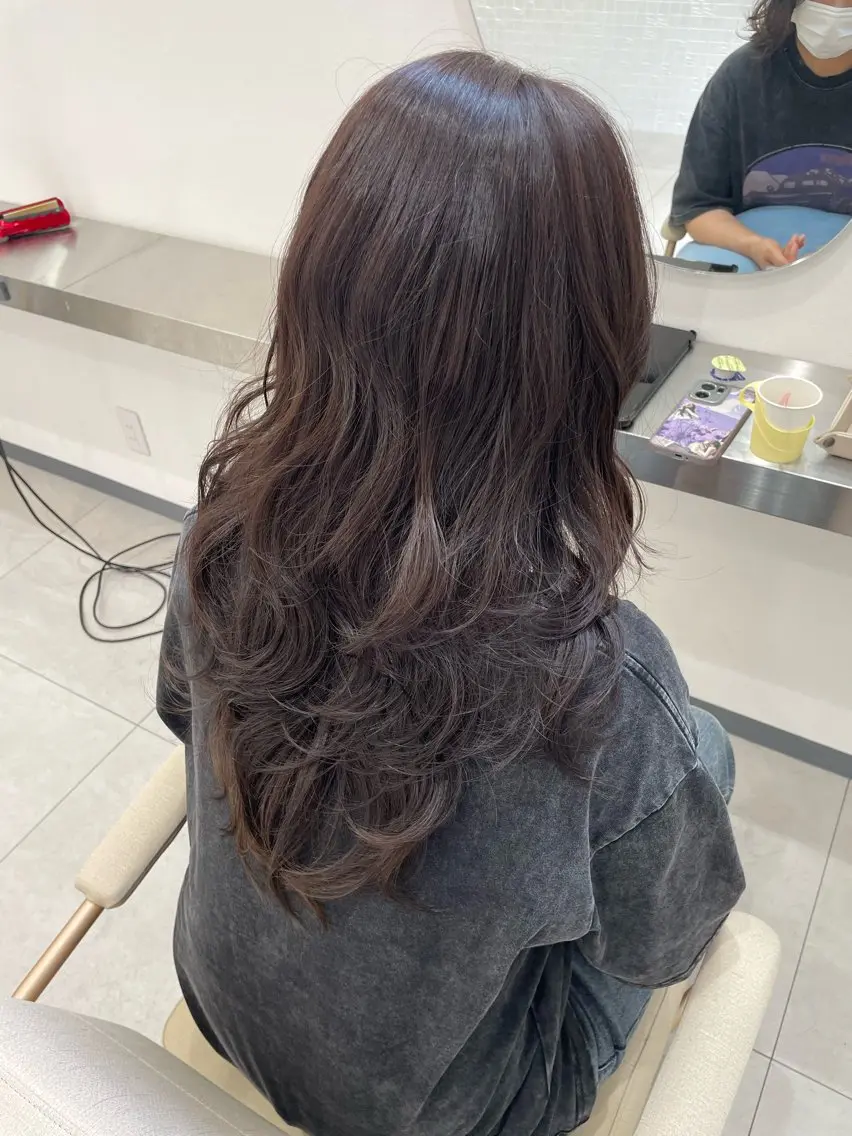 ロング カット ヘアカラー トリートメント N°Elune RINNAのヘアスタイル