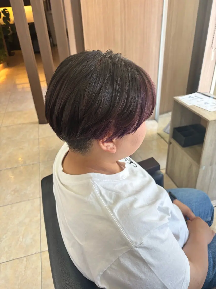 ショート カラー カシス ピンクカラー ヘアカラー デザインカラー/ オダセイナのヘアスタイル