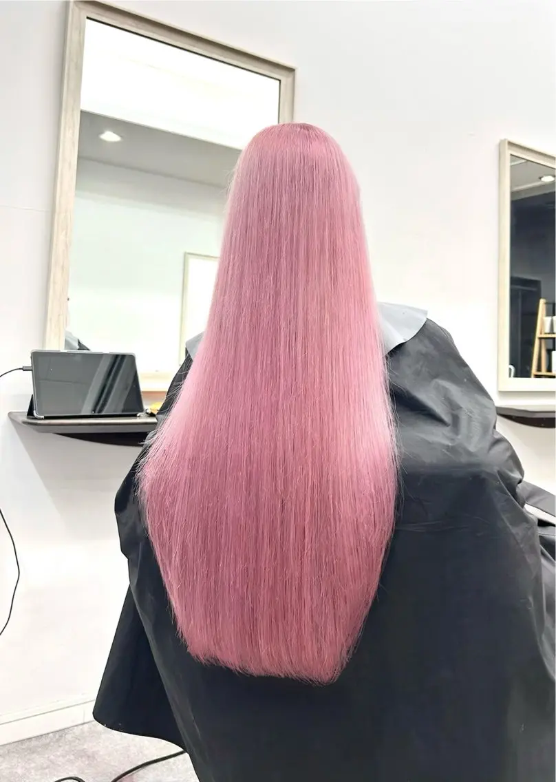 ロング カラー ブリーチ ハイトーンカラー ピンクカラー ロング 木藤 優杏のヘアスタイル