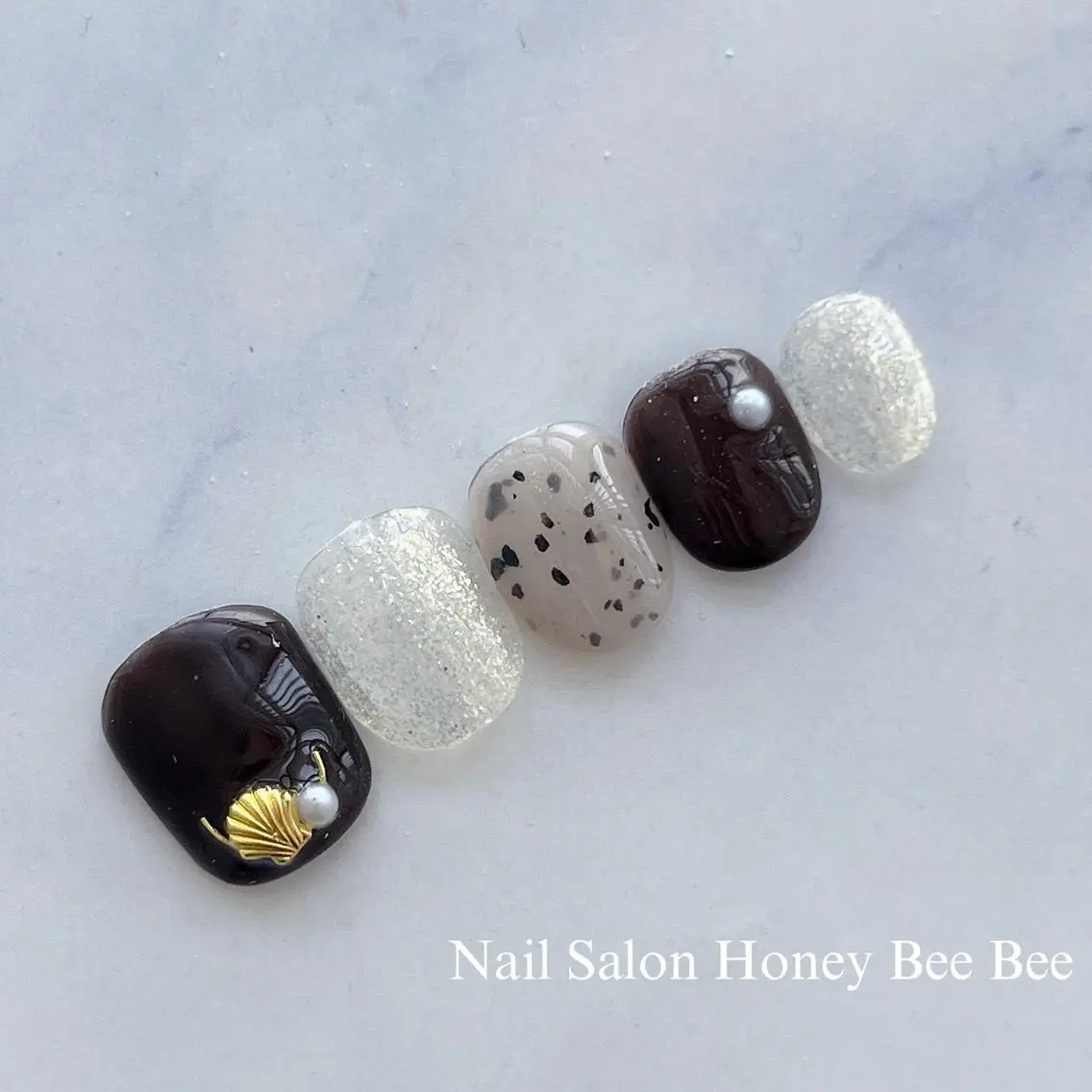 ネイル Nail salon Honey Beeのネイルデザイン