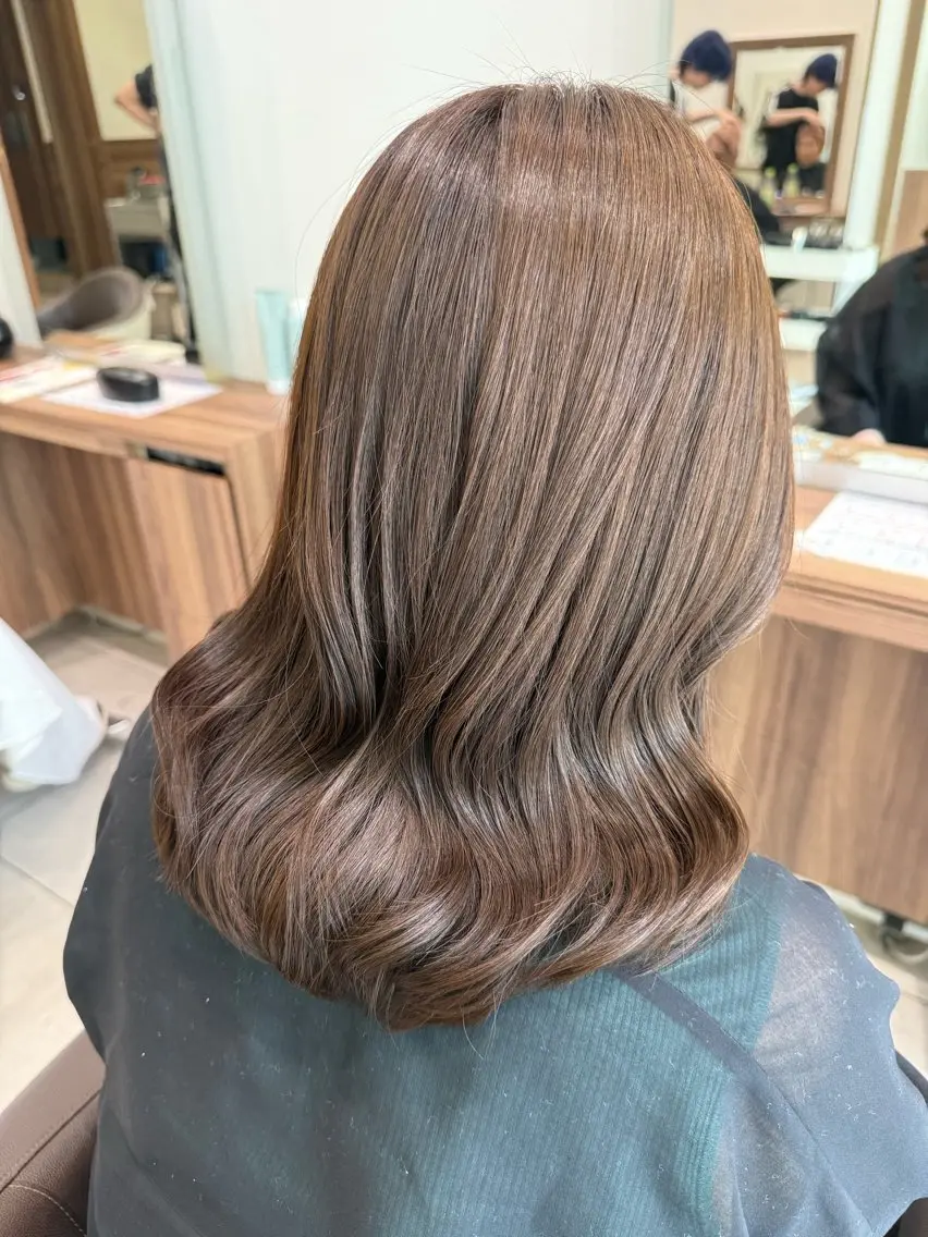 ミディアム カラー カット ヘアカラー .MANA. 【艶髪ロング】のヘアスタイル