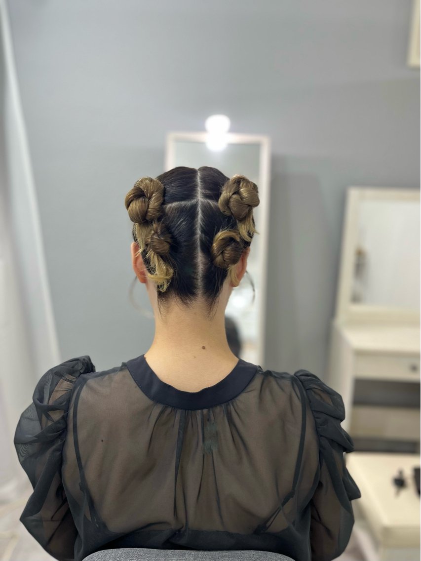 ミディアム 玉城 里奈のヘアスタイル