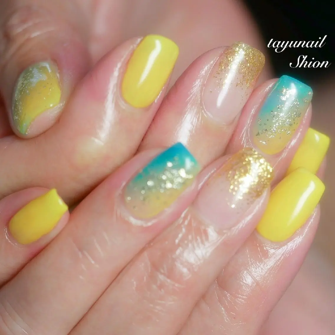 ネイル ブルー ジェルネイル ゴールド パラジェル 夏ネイル ネイルサロン 【たゆnail】のネイルデザイン