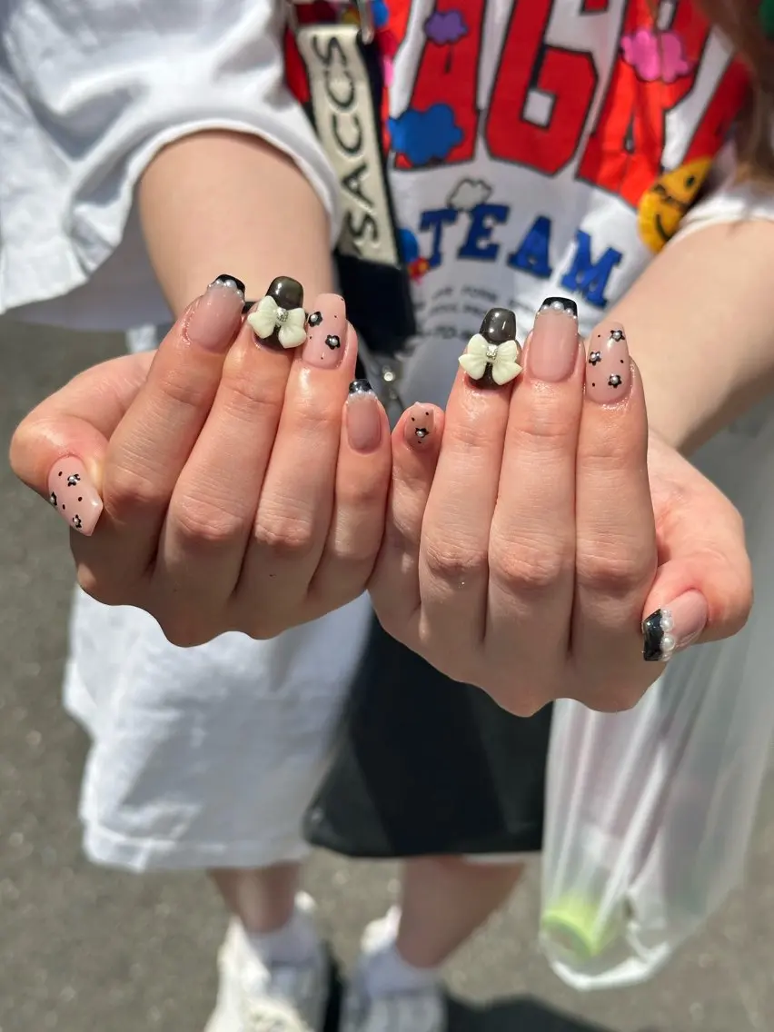 セミロング yuka ⭐︎のネイルデザイン
