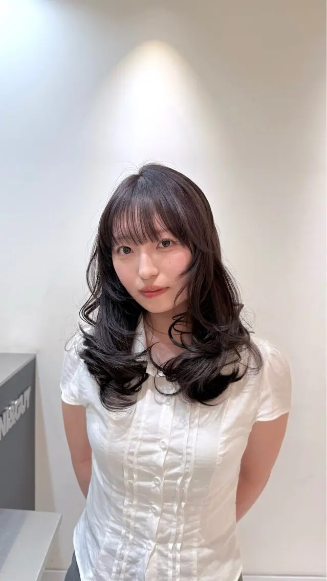 ロング カラー akari / ショートパーマのヘアスタイル