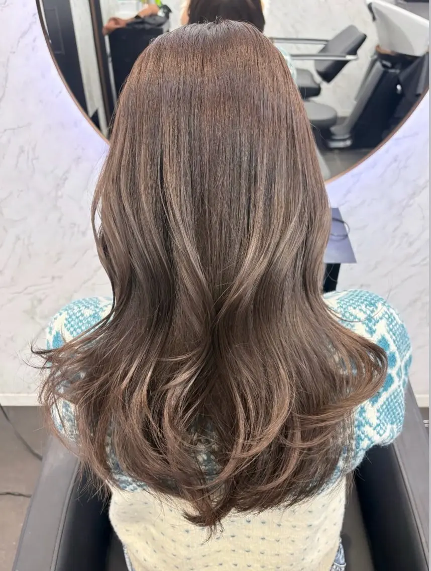 ロング カラー グレージュ オリーブグレージュ オリーブグレー 原田 蓮華のヘアスタイル