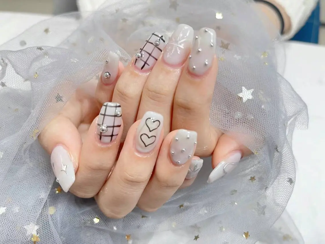 ネイル ハンドネイル 🎀ネイルサロン エクラYUI🎀のネイルデザイン
