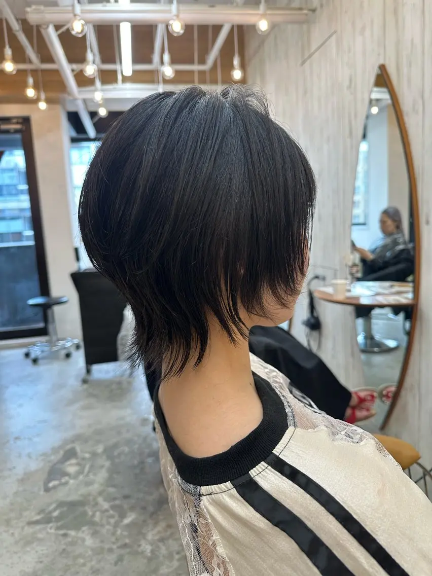 ショート カラー ショートヘア ウルフカット 巻ける縮毛矯正✨ ボブ/ショートともきのヘアスタイル
