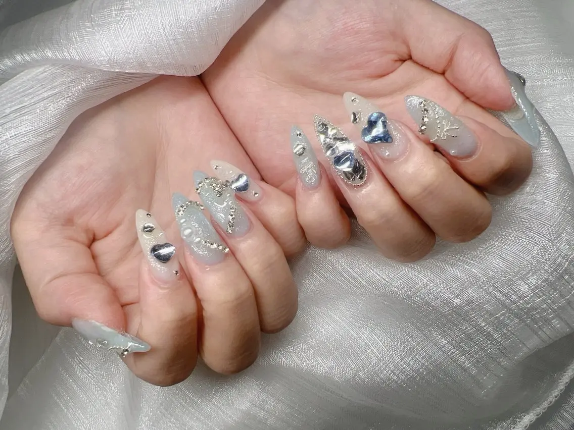 ネイル 長さ出し グラデーション キラキラネイル マグネットネイル ニュアンスネイル Lee Nails チップ長さだし専門店のネイルデザイン