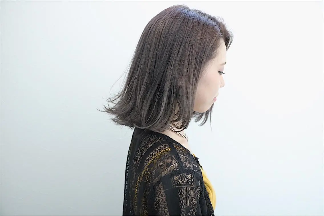 セミロング 外ハネヘア soins de MaLilyのヘアスタイル