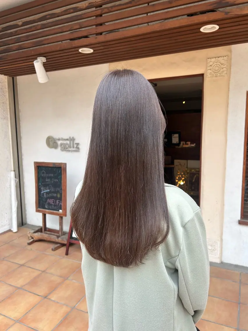 ロング カラー カット ヘアカラー トリートメント ヘッドスパ putri 川邉 優花のヘアスタイル