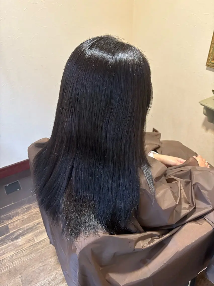カラー 透明感カラー アカリ😸🫶 カラーリスト🧡のヘアスタイル