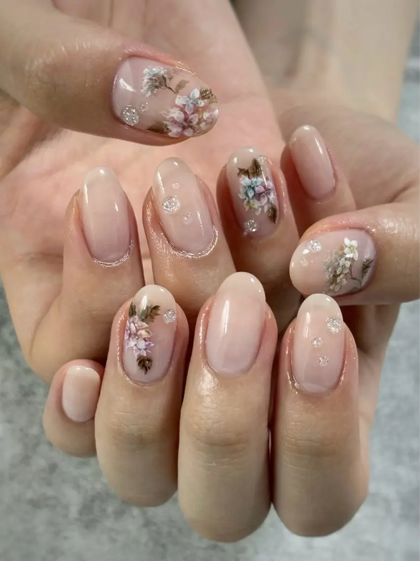 ネイル ハンドネイル FIORITURA Maikoのネイルデザイン