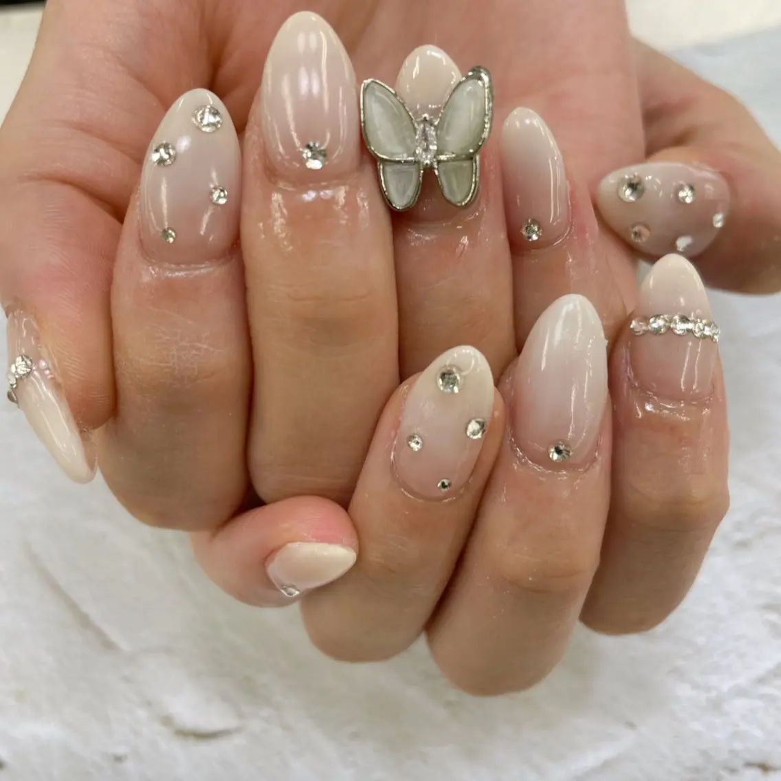 ネイル グラデーション シンプルネイル ハンドネイル NAIL MOONのネイルデザイン
