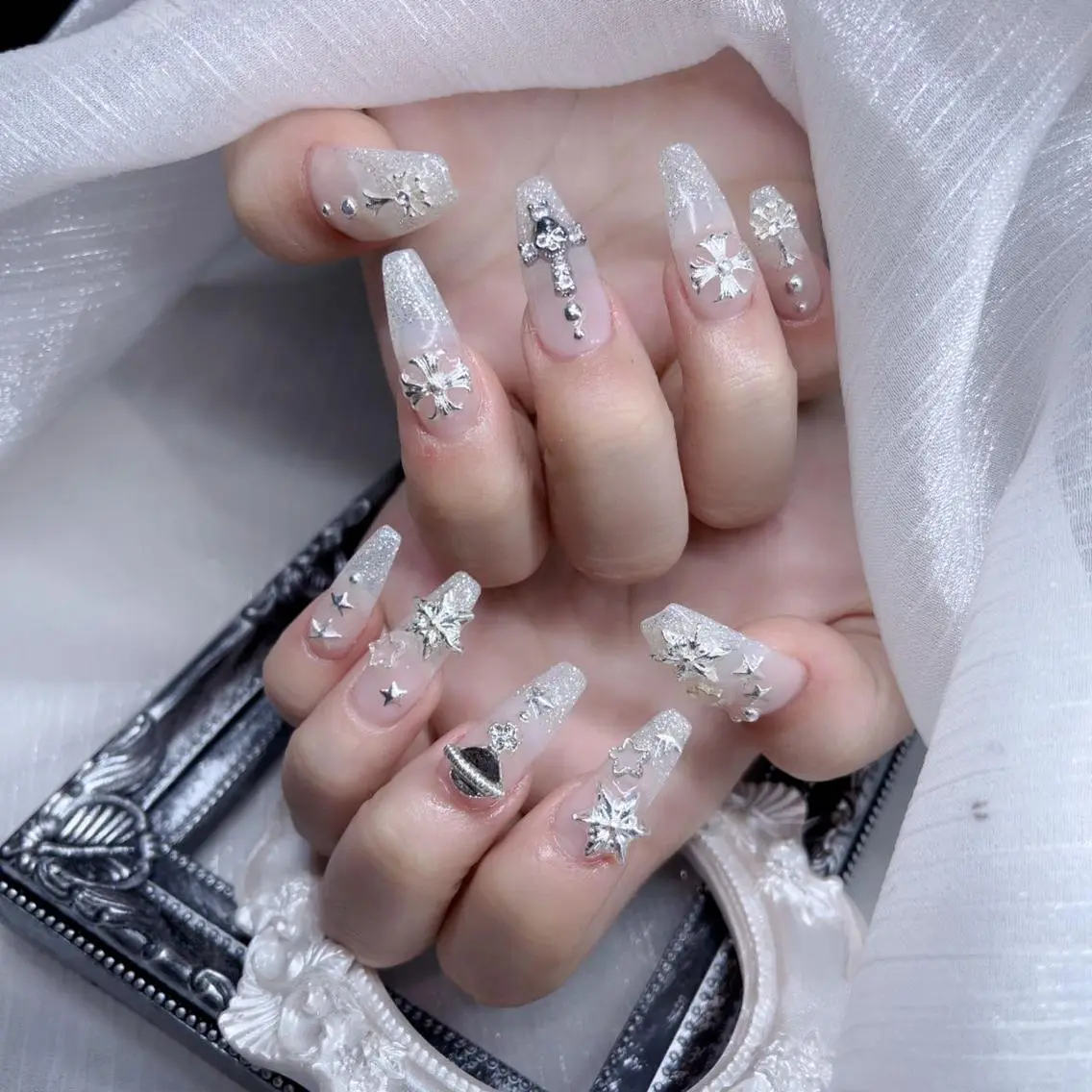 ネイル Queens ひなのネイルデザイン