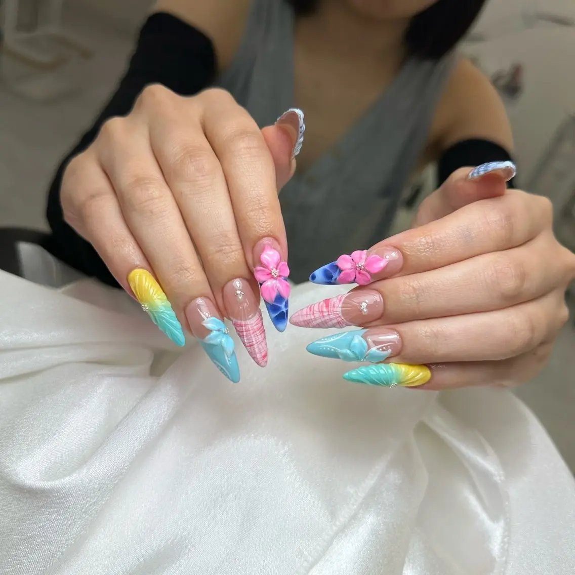 ネイル フラッシュネイル フレンチネイル ジェルネイル ガラスフレンチ 韓国ネイル LEMON NAIL FUK(博多駅前)のネイルデザイン