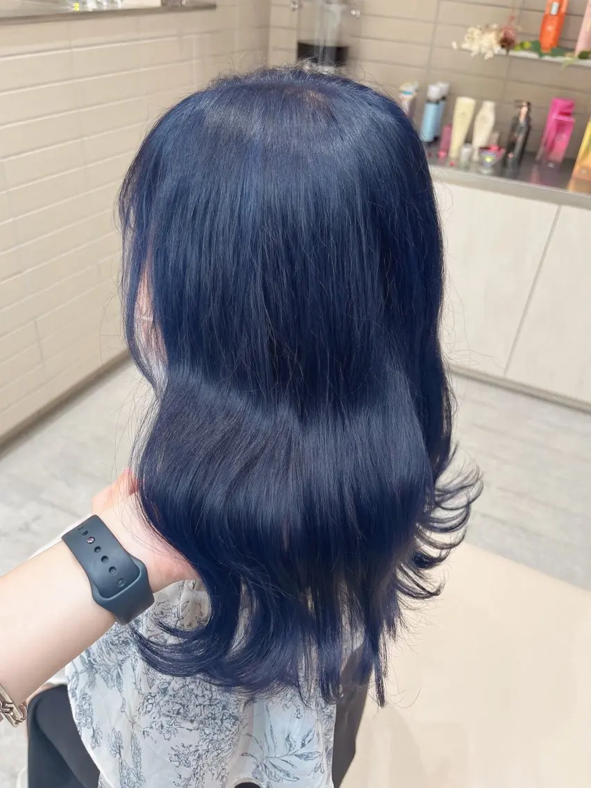 カラー ブリーチ ブルーカラー シルバー ヘアカラー トリートメント 💎似合わせカラー 💎石濱俊介のヘアスタイル