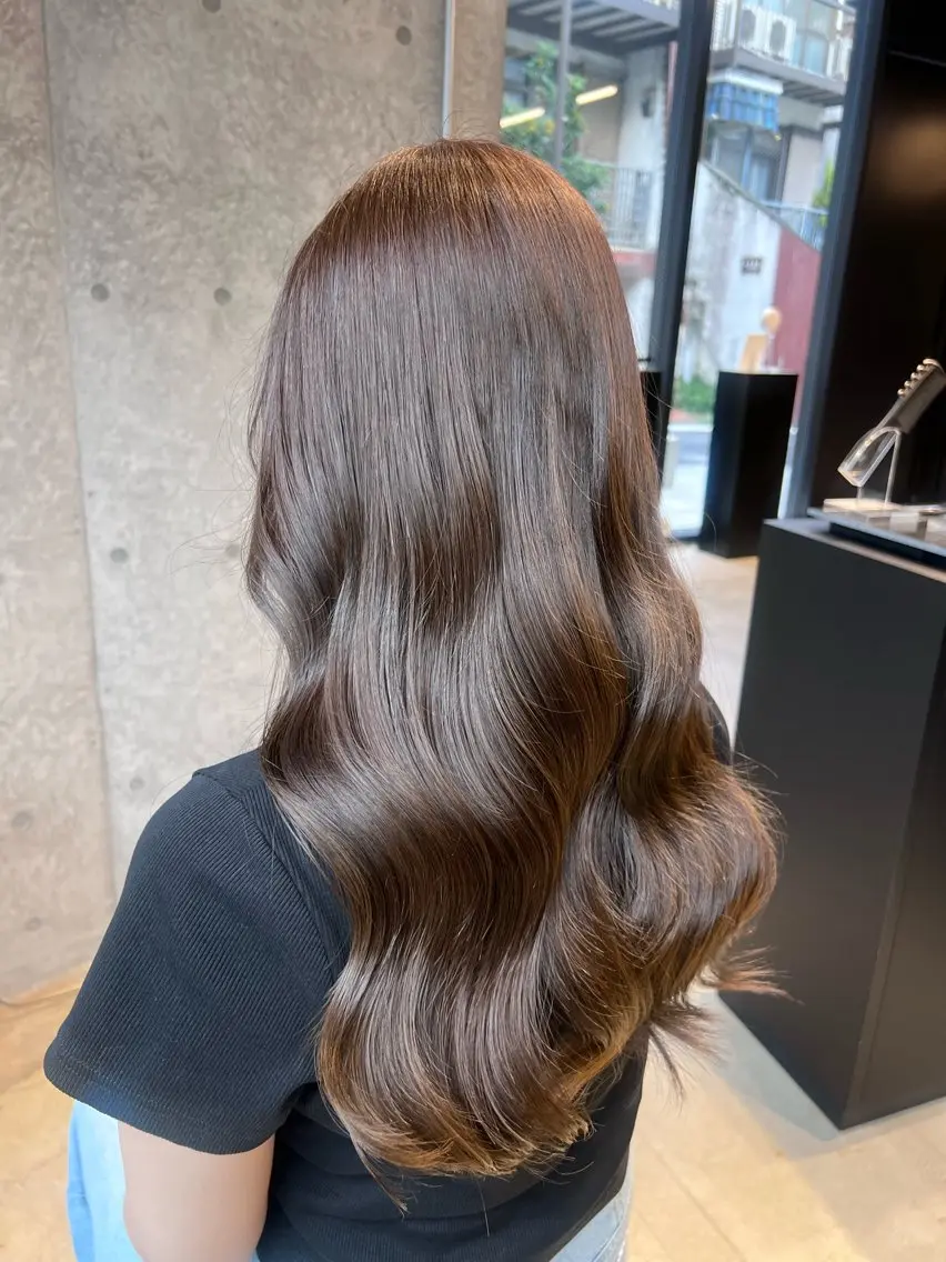 ロング ヘアカラー うるツヤ透明感カラー 𝐀𝐲𝐚𝐦𝐢のヘアスタイル