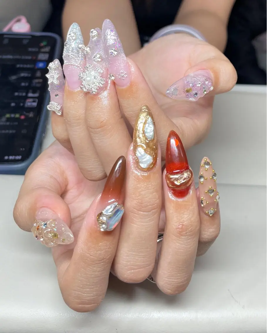 ネイル ハンドネイル AngelChris ビューティーサロンのネイルデザイン