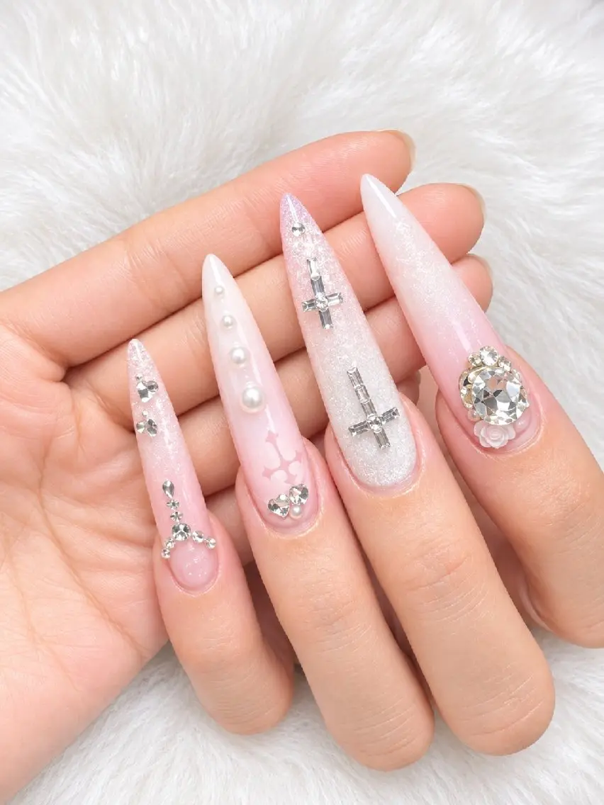 ネイル 長さ出し ゴージャス グラデーション キラキラネイル 韓国ネイル ハンドネイル 高山ルコ(NAIL) 店長のネイルデザイン