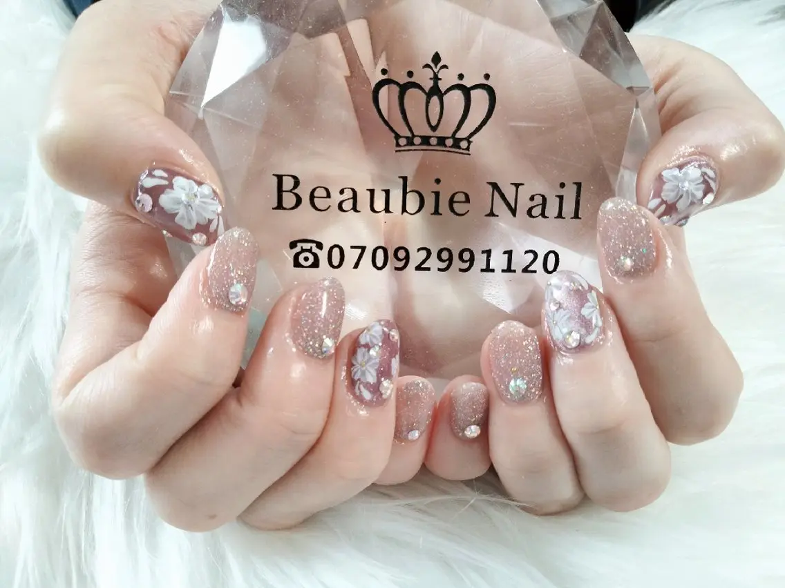 ネイル ハンドネイル ハンドケア Beaubie nailサロンのネイルデザイン