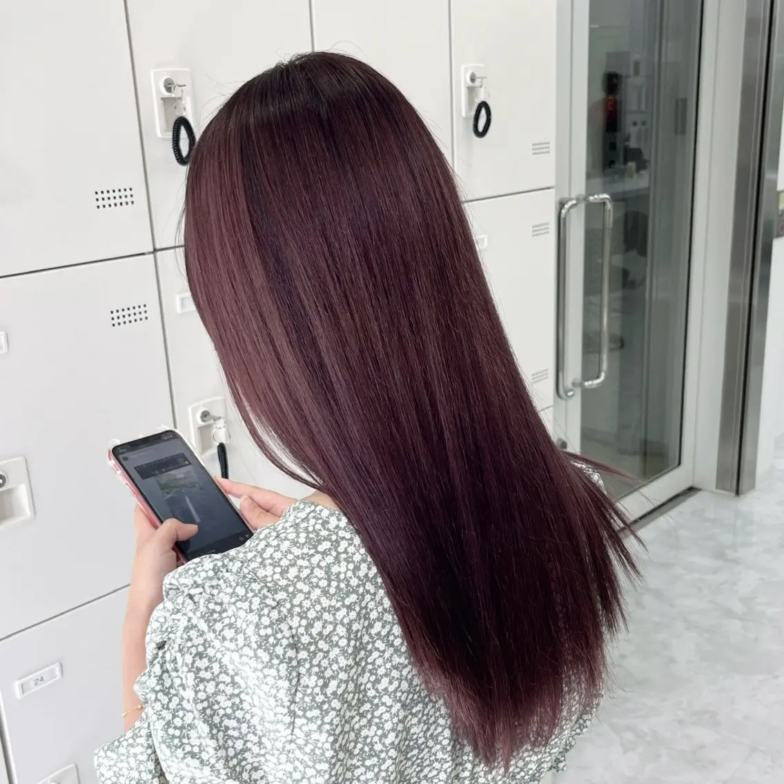 セミロング カラー ベージュカラー ブリーチ ブラウンカラー デザインカラー ハイトーンカラー ヘアカラー トリートメント 天神/ケアブリーチ/ 髪質改善/上質艶髪のヘアスタイル