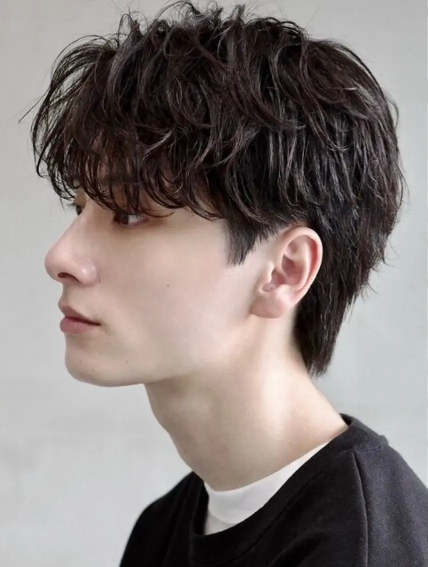 カラー パーマ メンズ パーマ 中谷海里/フェザー パーマ/スパイキーのヘアスタイル