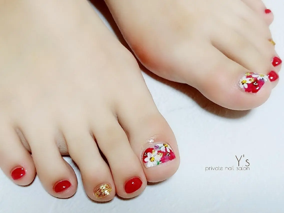 ネイル フットネイル YUMI NAGAI  のネイルデザイン