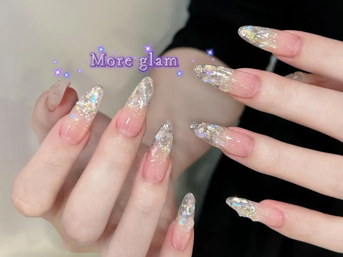 ネイル MoreGlam ネイルのネイルデザイン
