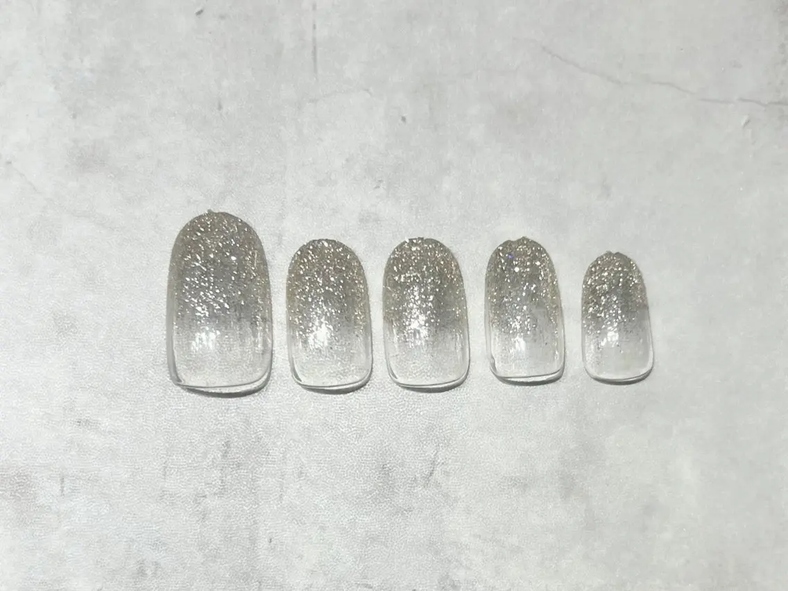 【HANDオフなし】初回ジェルオフ無料💅ラメグラデーション¥3990の写真