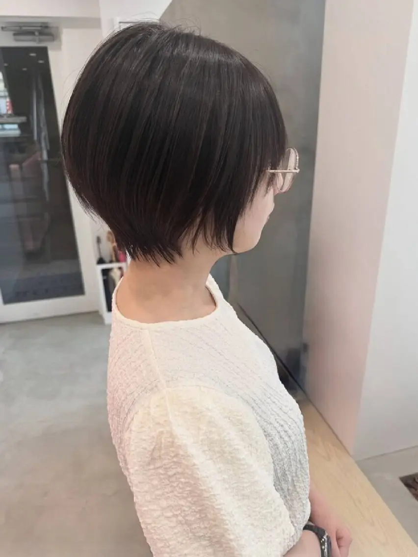 ショート ショートボブ ボブ ショートヘア カット ヘアカラー トリートメント 小峯 瑞貴のヘアスタイル