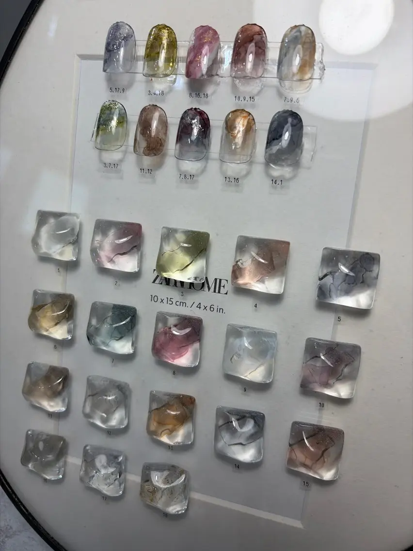 〈オフなし〉インクネイルの写真