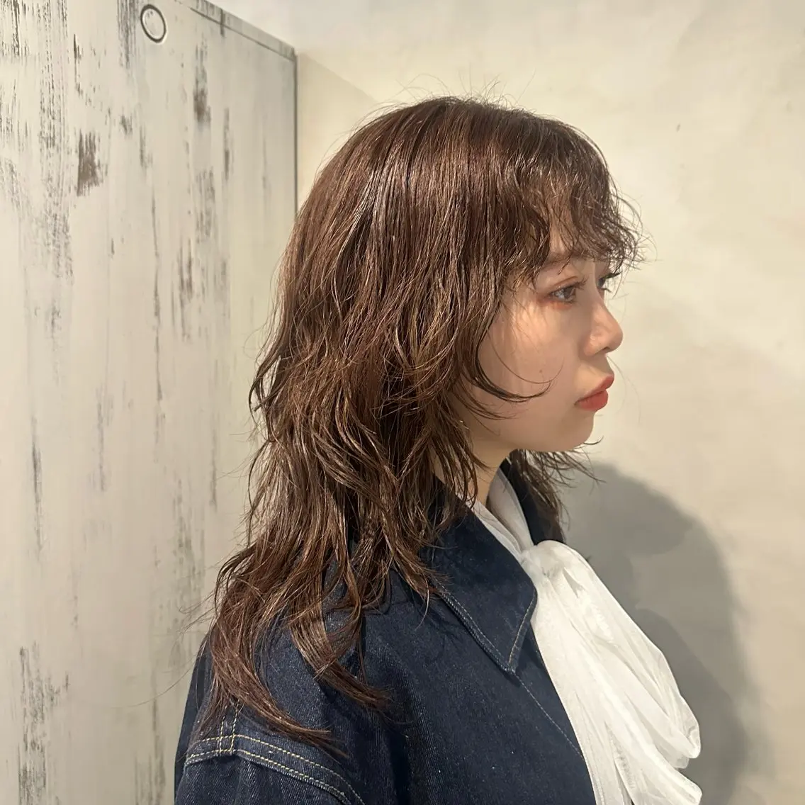 セミロング パーマ セミロングパーマ くせ毛 スパイラルパーマ Yuki☺︎パーマ レイヤーカットのヘアスタイル