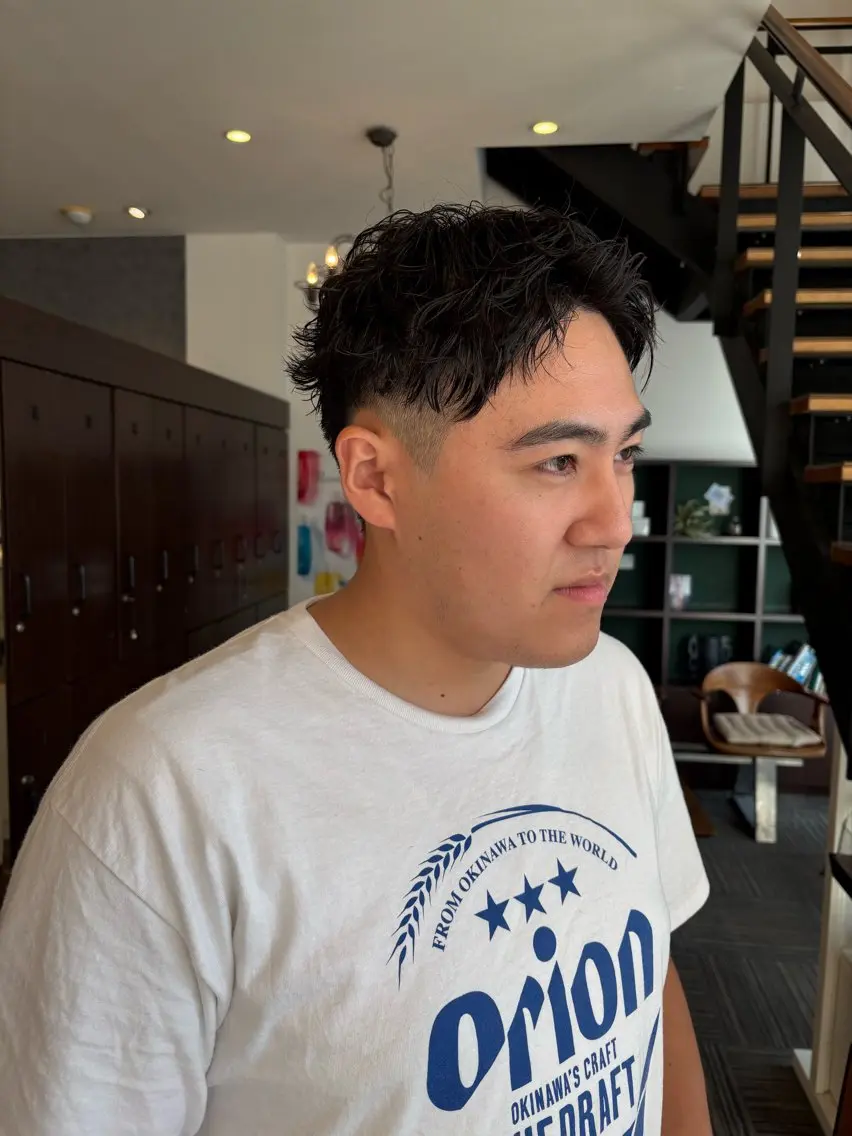 パーマ メンズ 刈り上げ カット パーマ ヤスダ ホノカのヘアスタイル
