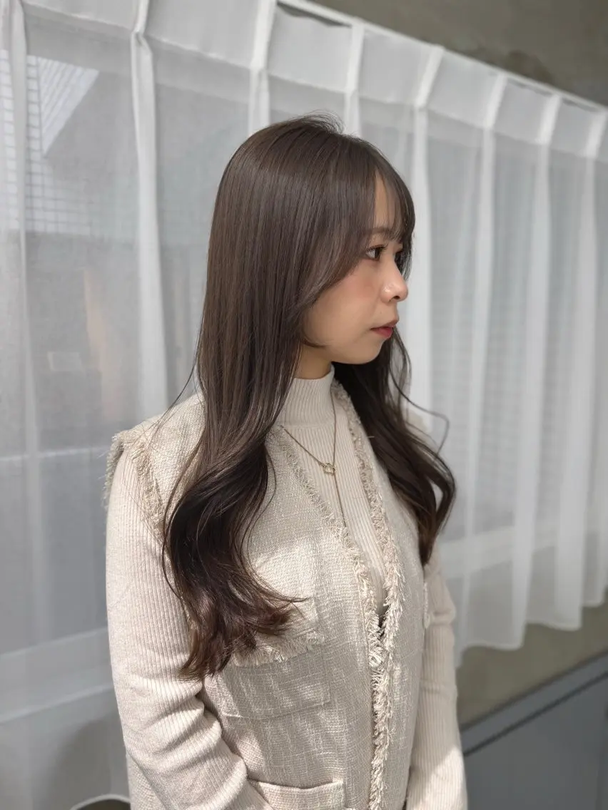 ロング トリートメント ヘアカラー sena⌇ベージュ⌇ ブリーチなしWカラーのヘアスタイル