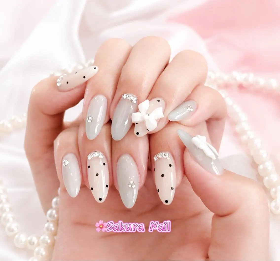 ネイル アートネイル オーロラネイル ボルドー チークネイル フレンチネイル ハンドネイル Sakura Nail Salonのネイルデザイン