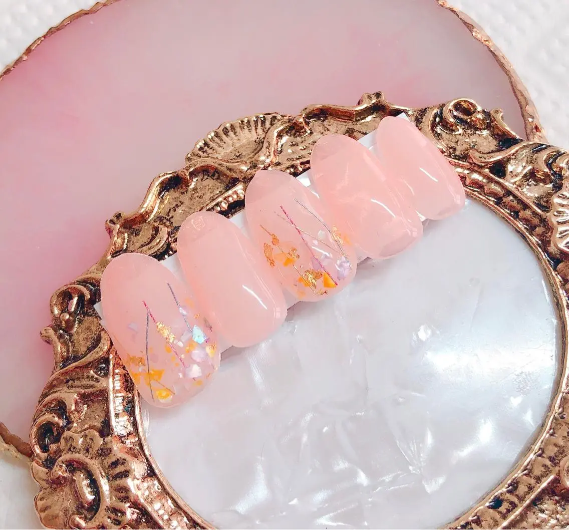 ネイル ハンドネイル CROWN プライベートサロンのネイルデザイン