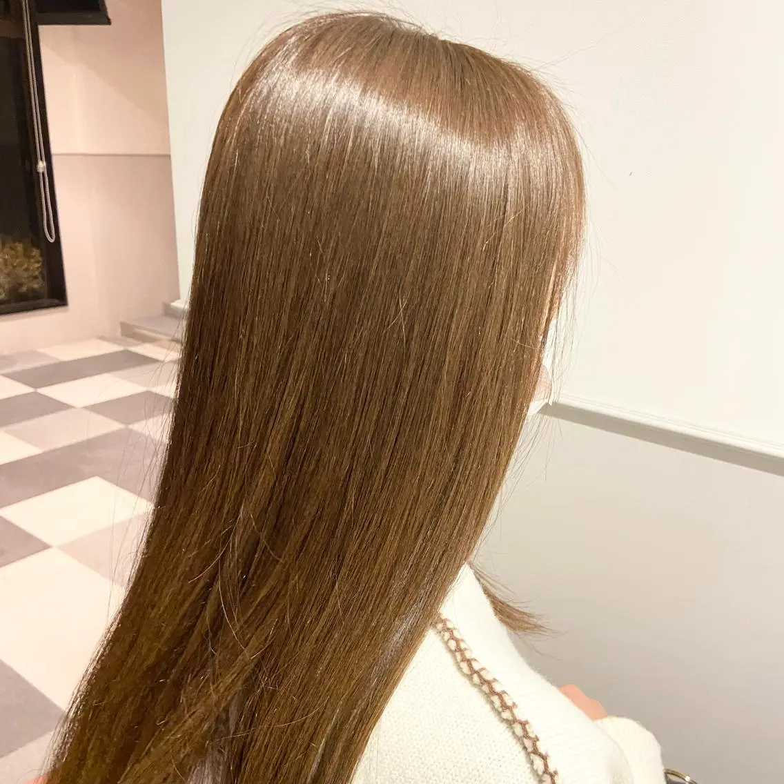 カラー ベージュカラー ブリーチ 透明感カラー ミルクティーベージュ ブリーチなしカラー ヘアカラー トリートメント Earth中野山後藤 陸沙のヘアスタイル