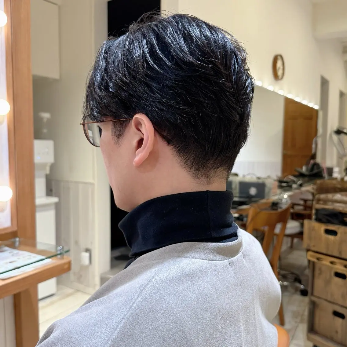 ショート メンズ センターパート 🌸小島友梨香🌸 ブリーチカラーのヘアスタイル